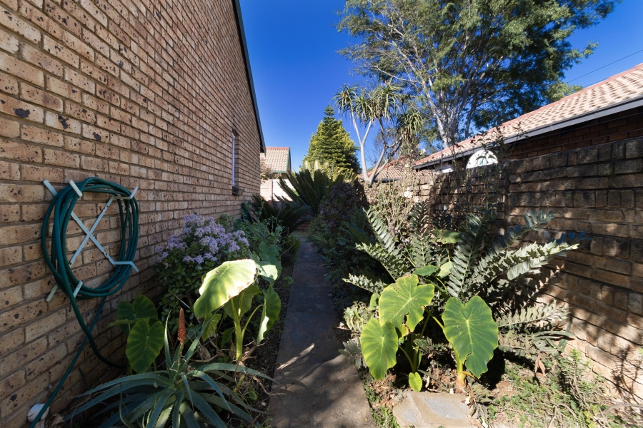 3 Bedroom Property for Sale in Pierre Van Ryneveld Gauteng