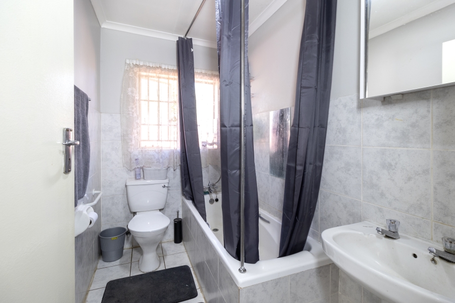 3 Bedroom Property for Sale in Pierre Van Ryneveld Gauteng