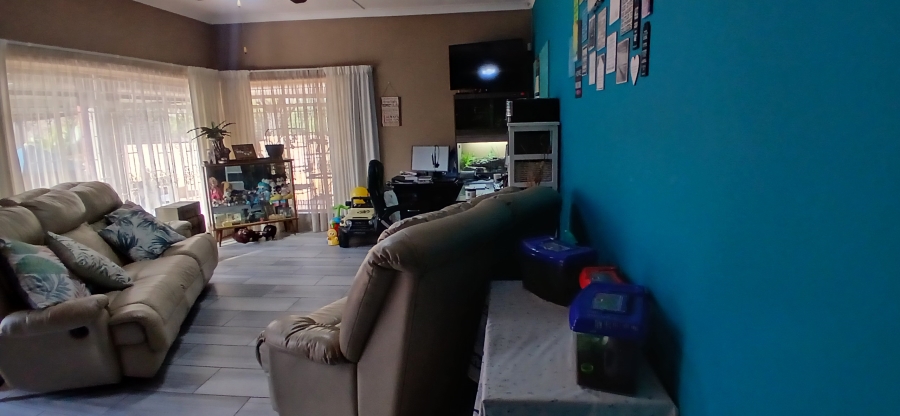3 Bedroom Property for Sale in New Redruth Gauteng