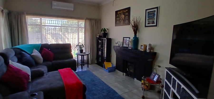 3 Bedroom Property for Sale in New Redruth Gauteng