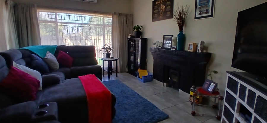 3 Bedroom Property for Sale in New Redruth Gauteng