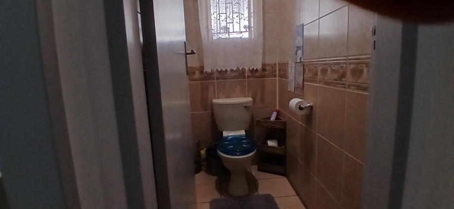 3 Bedroom Property for Sale in New Redruth Gauteng