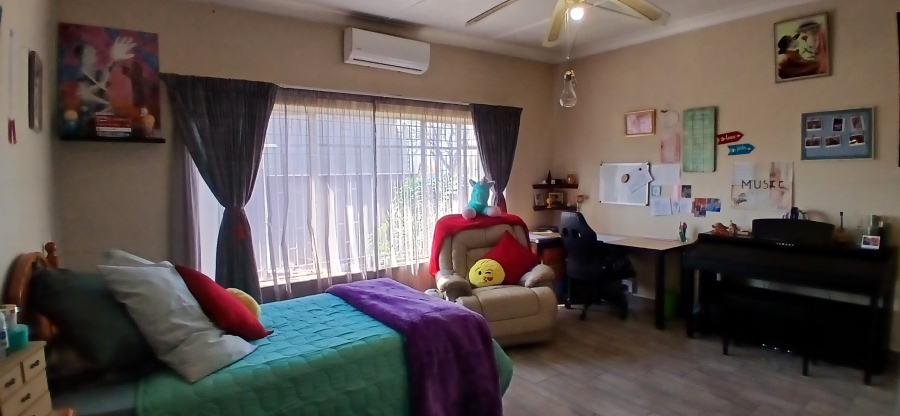 3 Bedroom Property for Sale in New Redruth Gauteng