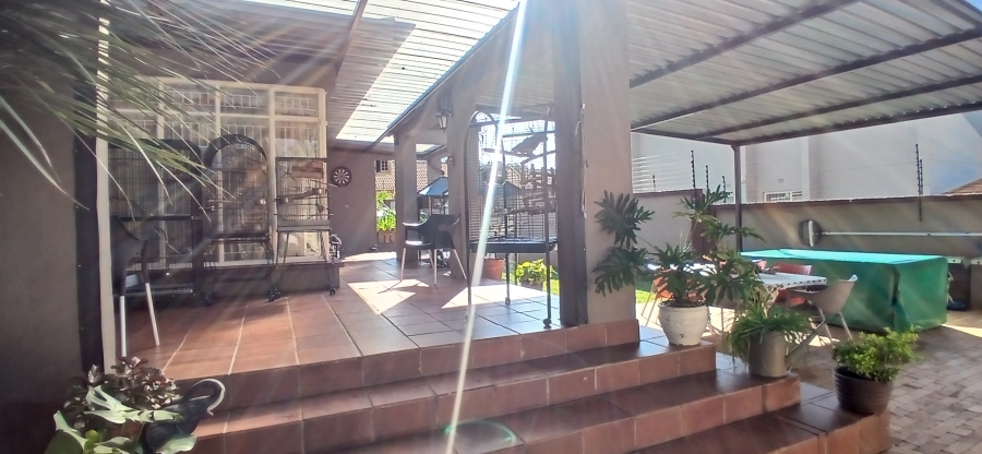 3 Bedroom Property for Sale in New Redruth Gauteng