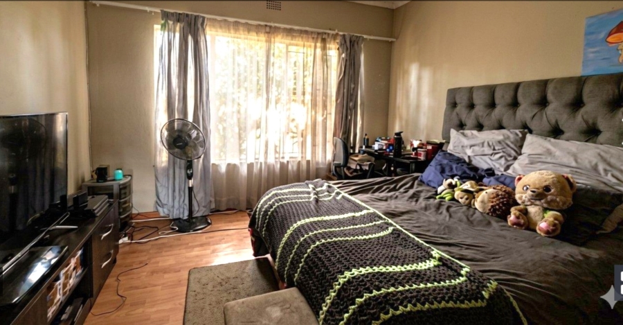5 Bedroom Property for Sale in Albemarle Ext 2 Gauteng