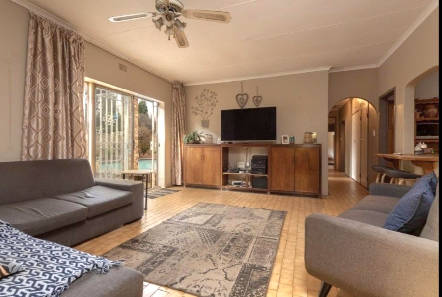 5 Bedroom Property for Sale in Albemarle Ext 2 Gauteng