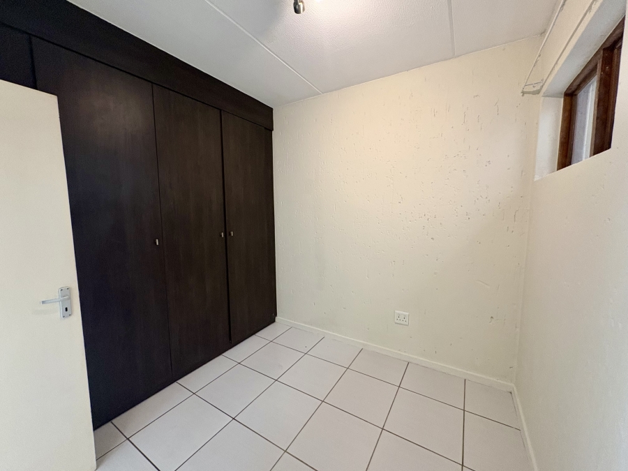2 Bedroom Property for Sale in Paulshof Gauteng