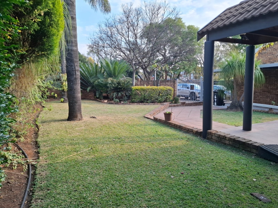 To Let 3 Bedroom Property for Rent in Garsfontein Gauteng