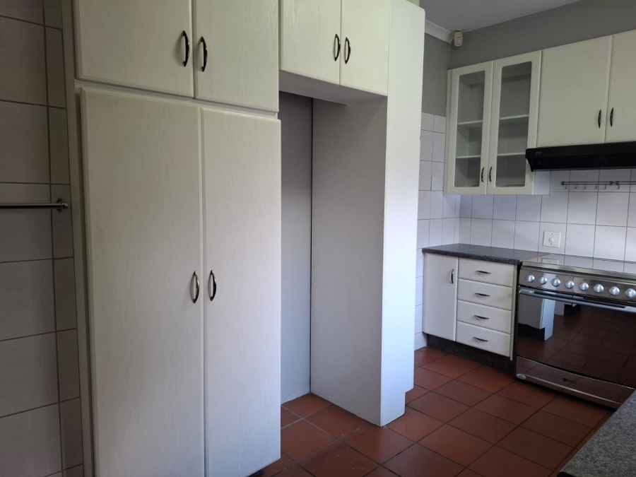 To Let 3 Bedroom Property for Rent in Garsfontein Gauteng