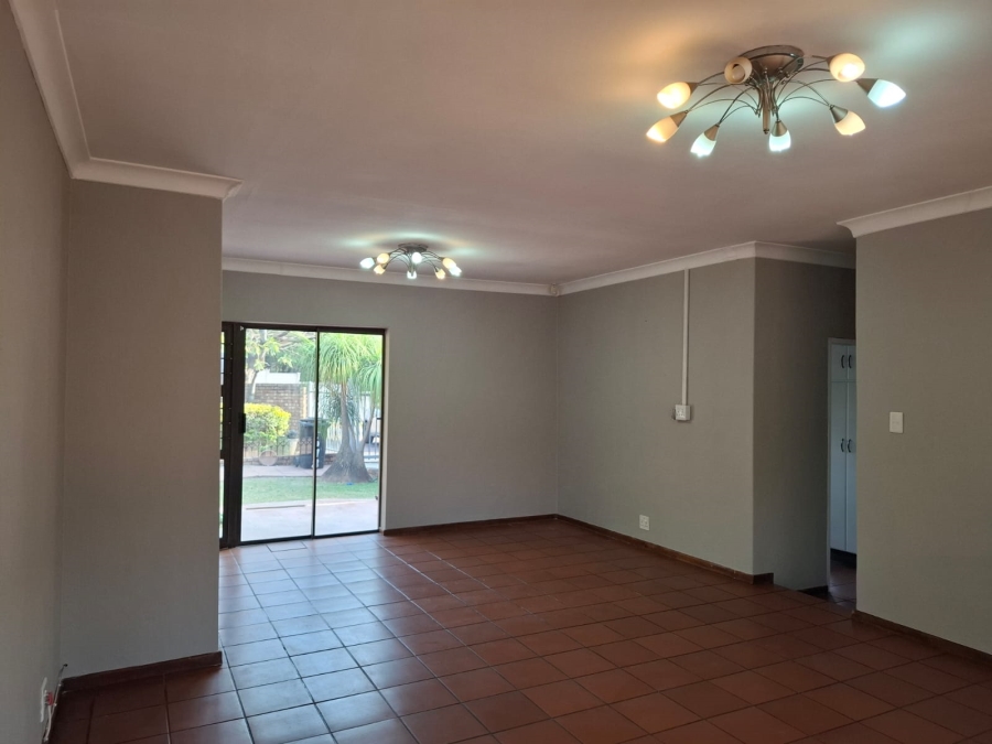 To Let 3 Bedroom Property for Rent in Garsfontein Gauteng