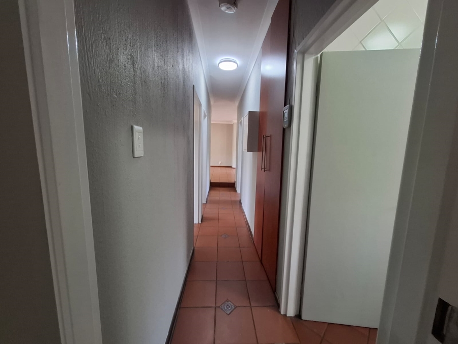 To Let 3 Bedroom Property for Rent in Garsfontein Gauteng