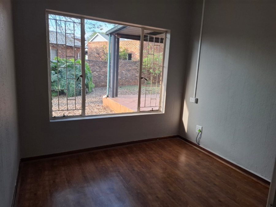 To Let 3 Bedroom Property for Rent in Garsfontein Gauteng
