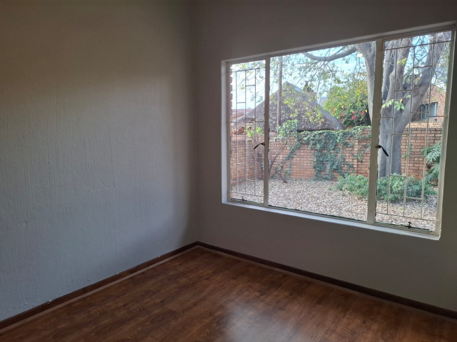 To Let 3 Bedroom Property for Rent in Garsfontein Gauteng