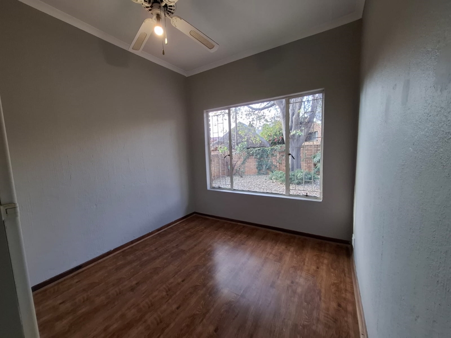 To Let 3 Bedroom Property for Rent in Garsfontein Gauteng