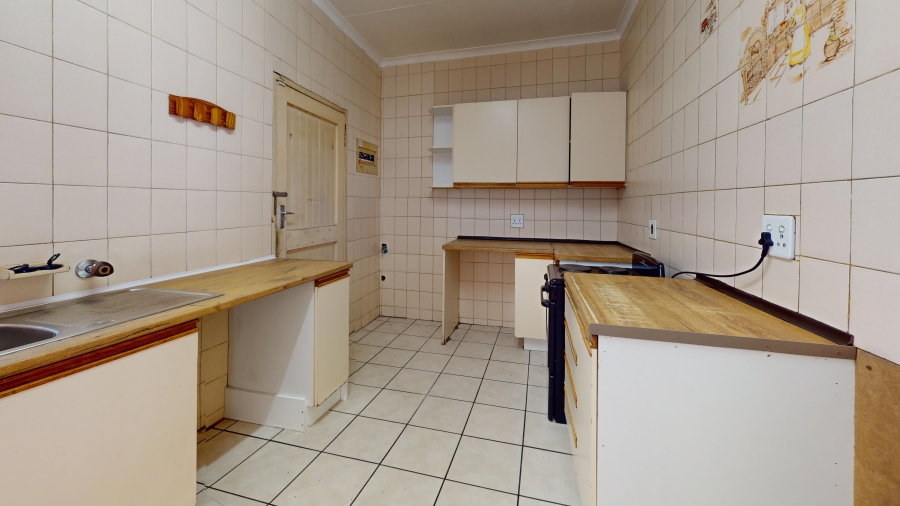 6 Bedroom Property for Sale in Freeway Park Gauteng