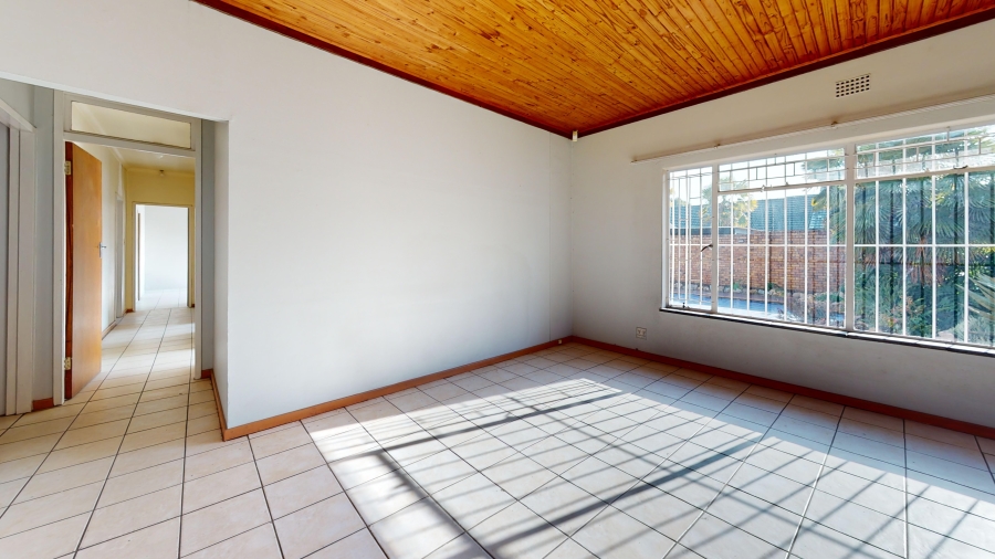 6 Bedroom Property for Sale in Freeway Park Gauteng