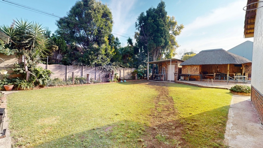 6 Bedroom Property for Sale in Freeway Park Gauteng
