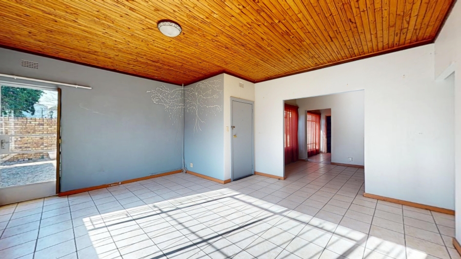 6 Bedroom Property for Sale in Freeway Park Gauteng