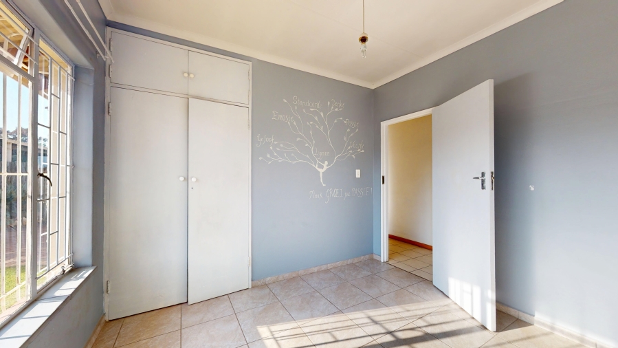 6 Bedroom Property for Sale in Freeway Park Gauteng