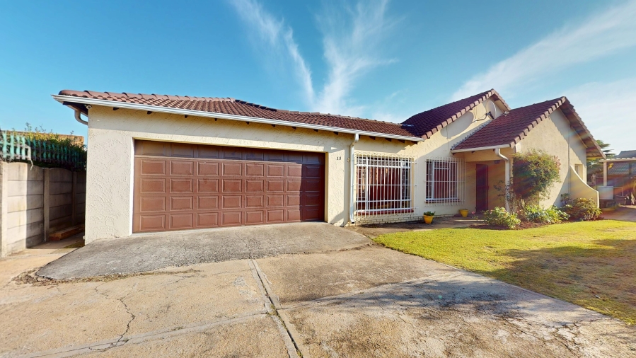 6 Bedroom Property for Sale in Freeway Park Gauteng