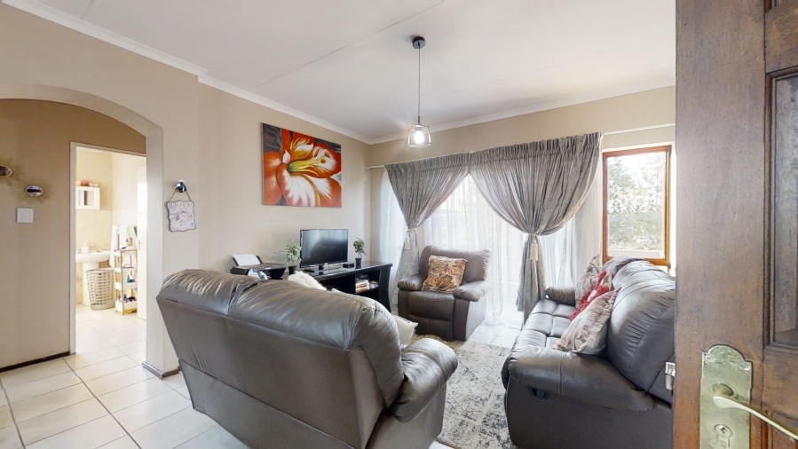 2 Bedroom Property for Sale in Jansenpark Gauteng