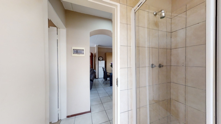2 Bedroom Property for Sale in Jansenpark Gauteng