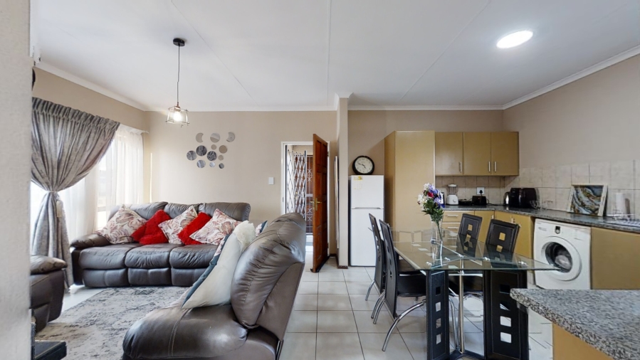 2 Bedroom Property for Sale in Jansenpark Gauteng