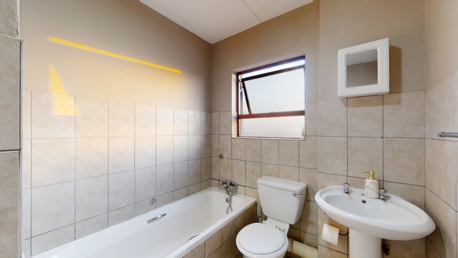 2 Bedroom Property for Sale in Jansenpark Gauteng