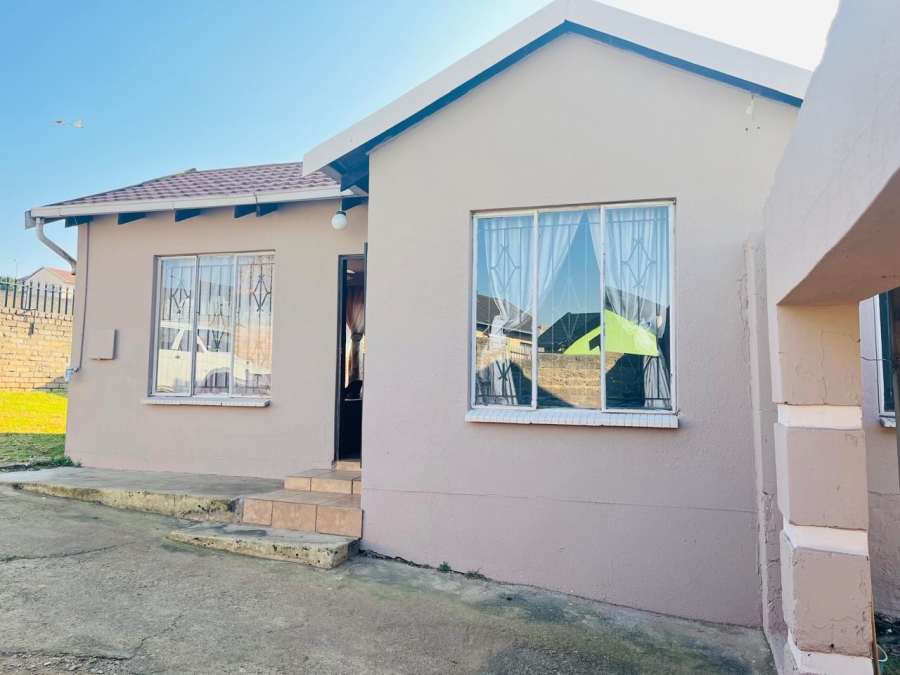 3 Bedroom Property for Sale in Groblerpark Gauteng