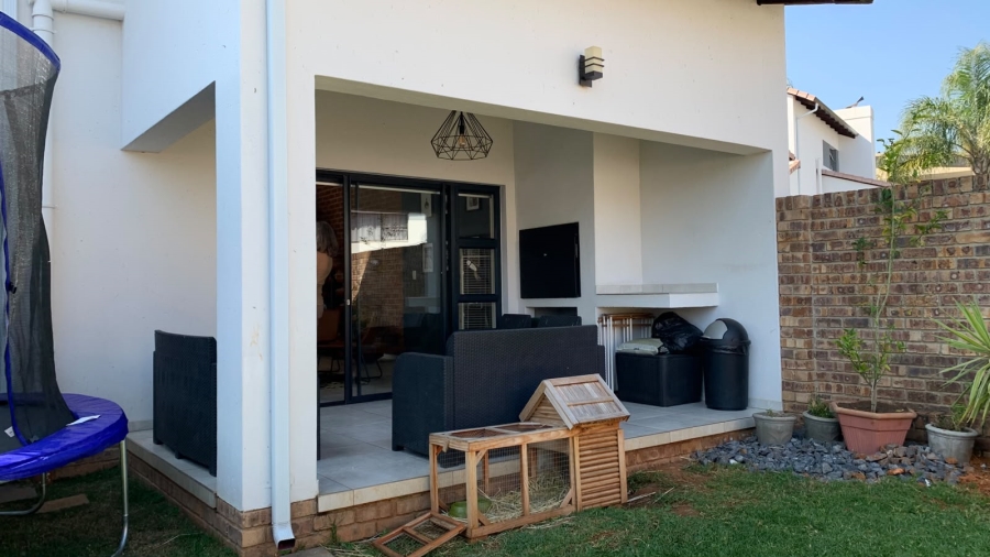 3 Bedroom Property for Sale in Ruimsig Gauteng