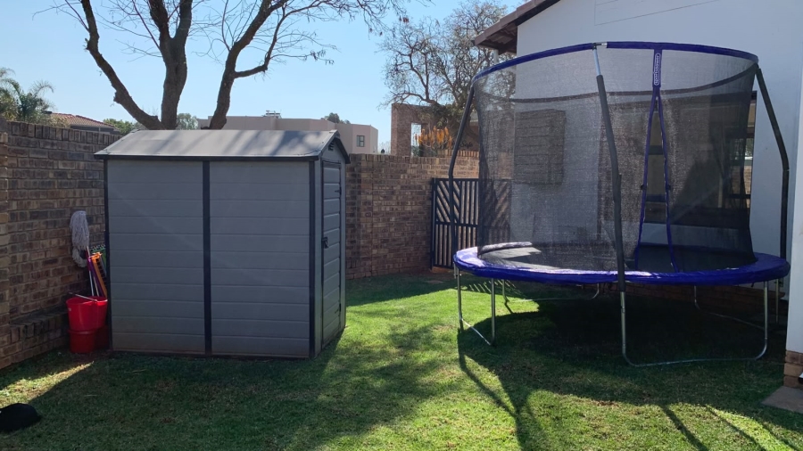 3 Bedroom Property for Sale in Ruimsig Gauteng