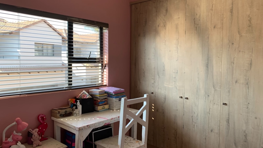 3 Bedroom Property for Sale in Ruimsig Gauteng
