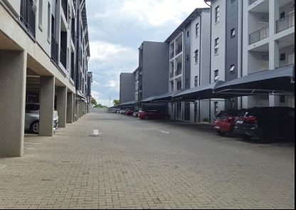 2 Bedroom Property for Sale in Grand Central Gauteng