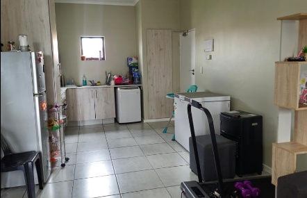 2 Bedroom Property for Sale in Grand Central Gauteng