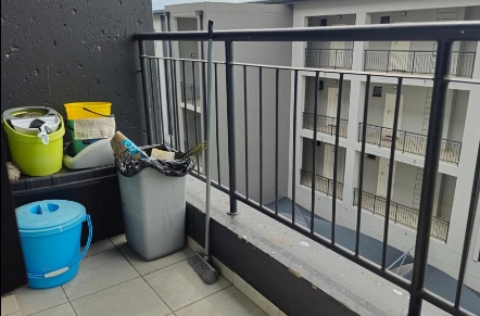 2 Bedroom Property for Sale in Grand Central Gauteng