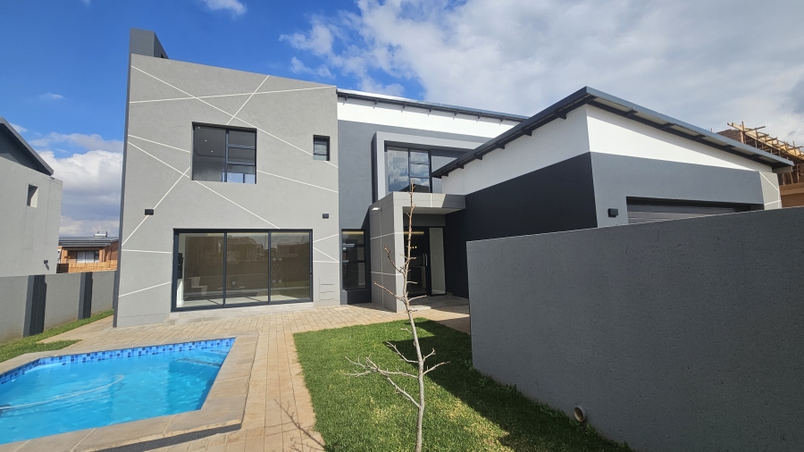 4 Bedroom Property for Sale in Fountainbrook Estate Gauteng
