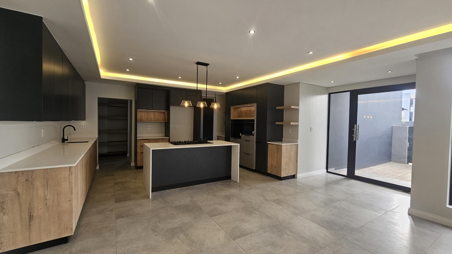 4 Bedroom Property for Sale in Fountainbrook Estate Gauteng