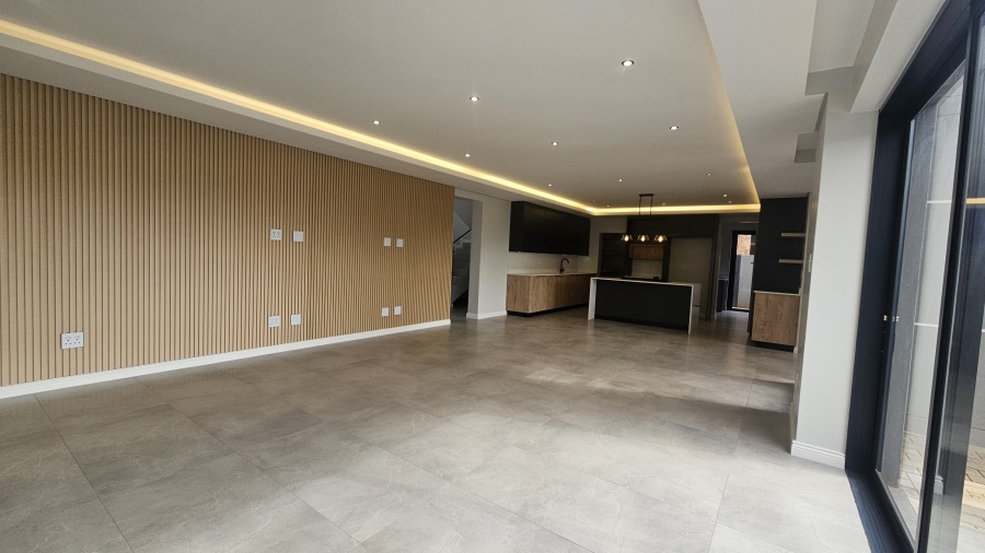 4 Bedroom Property for Sale in Fountainbrook Estate Gauteng