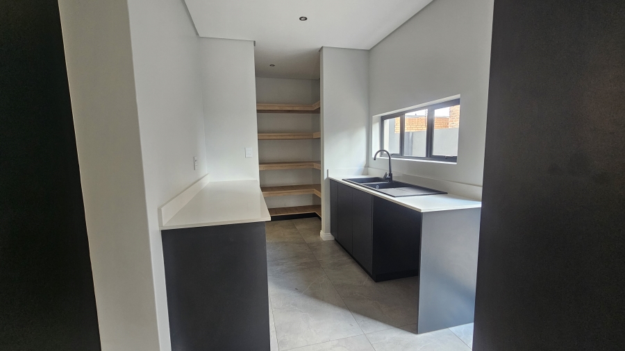 4 Bedroom Property for Sale in Fountainbrook Estate Gauteng