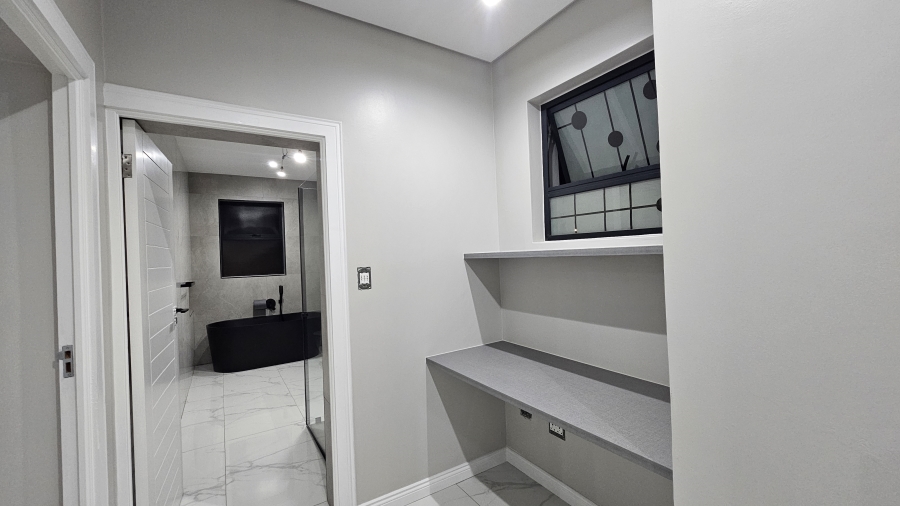 4 Bedroom Property for Sale in Fountainbrook Estate Gauteng