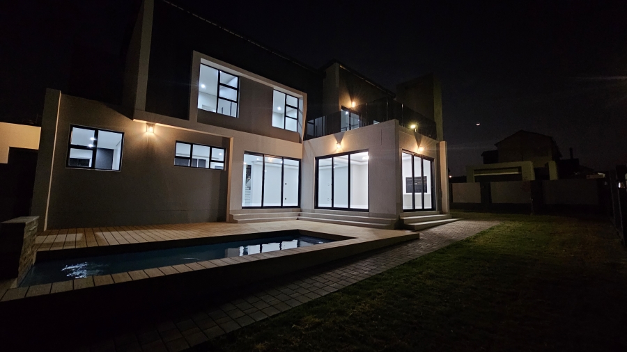 4 Bedroom Property for Sale in Fountainbrook Estate Gauteng