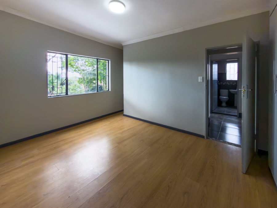 4 Bedroom Property for Sale in Garsfontein Gauteng