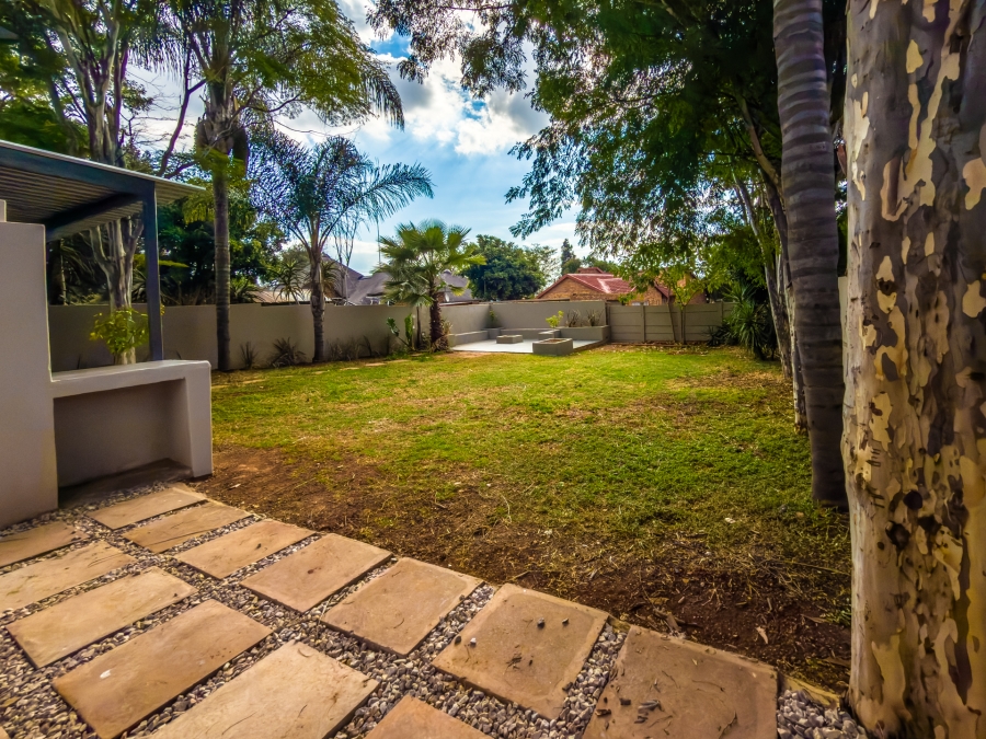4 Bedroom Property for Sale in Garsfontein Gauteng