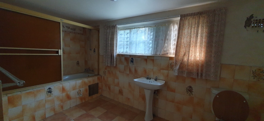 5 Bedroom Property for Sale in Observatory Gauteng