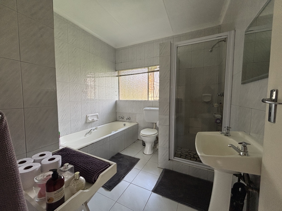 3 Bedroom Property for Sale in Bredell Gauteng