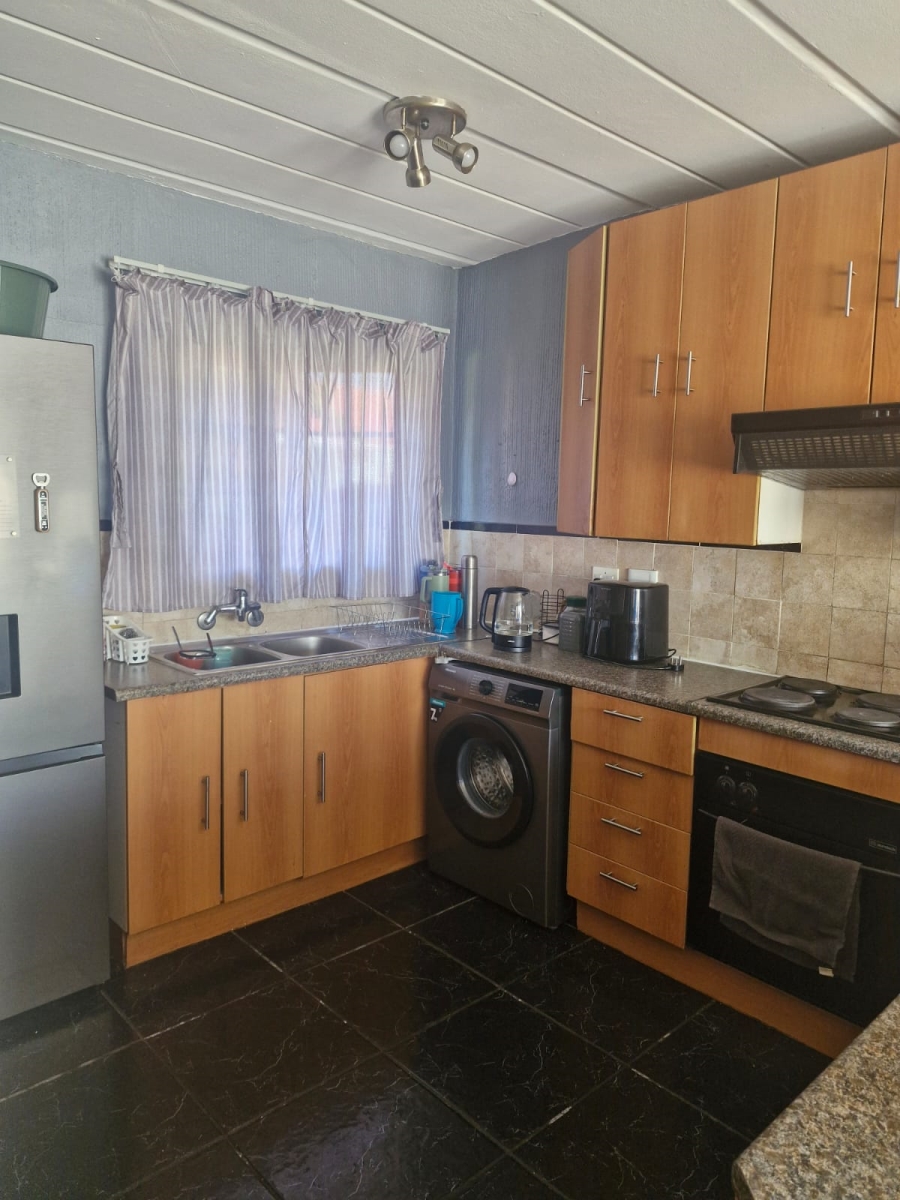 1 Bedroom Property for Sale in Norkem Park Gauteng