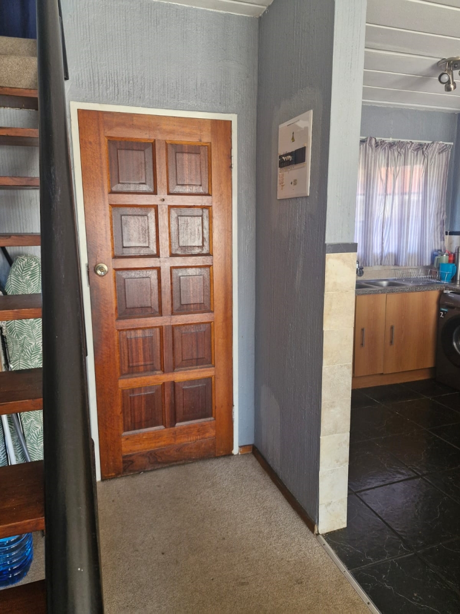 1 Bedroom Property for Sale in Norkem Park Gauteng