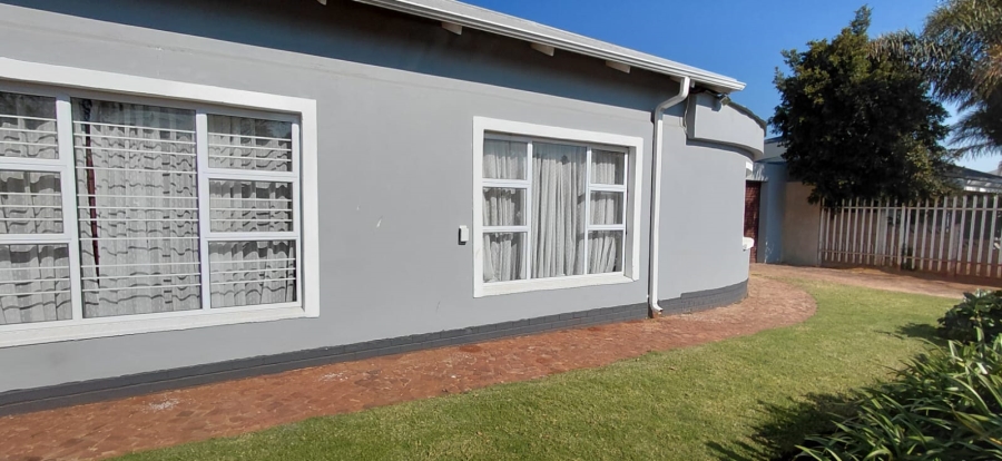 3 Bedroom Property for Sale in Dalview Gauteng