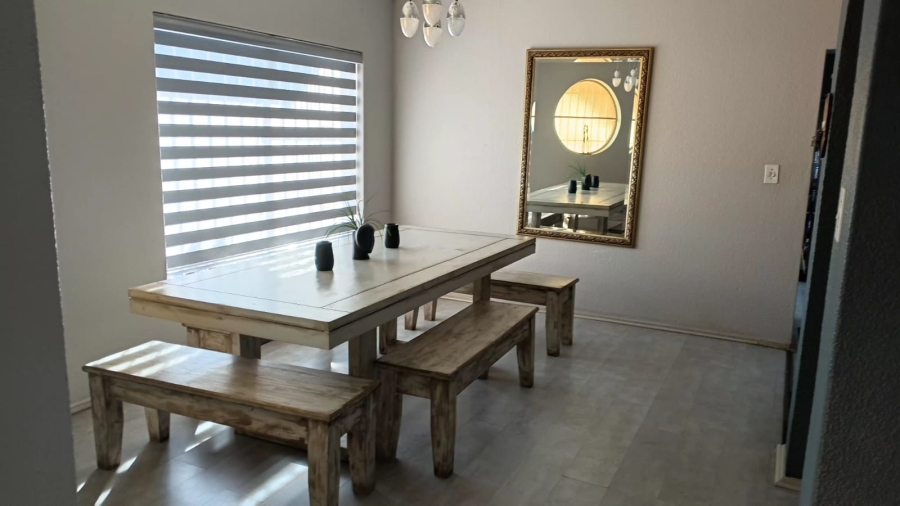 To Let 3 Bedroom Property for Rent in Kenleaf Gauteng
