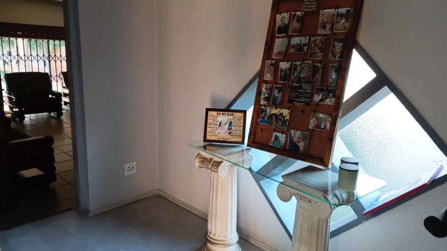 To Let 3 Bedroom Property for Rent in Kenleaf Gauteng